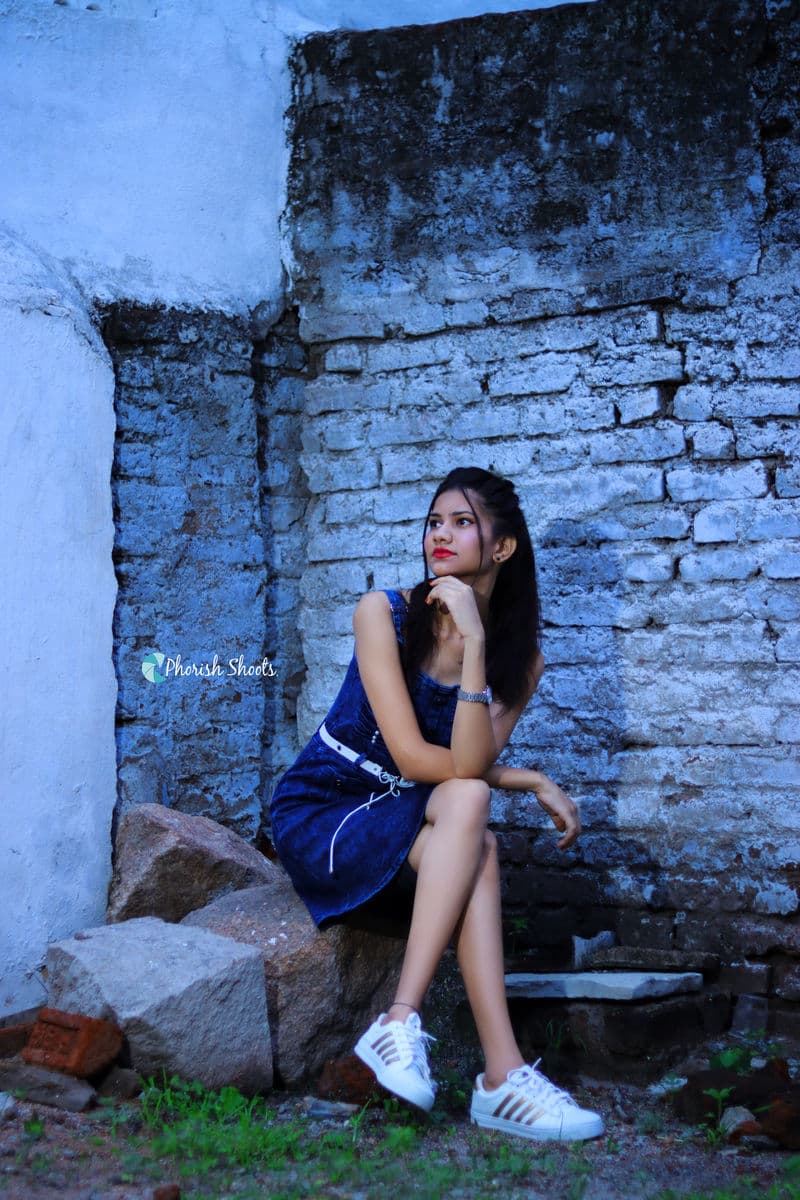 Modeling photography in Nizamabad, Telangana — frame 16 of 25 by Phorish Shoots