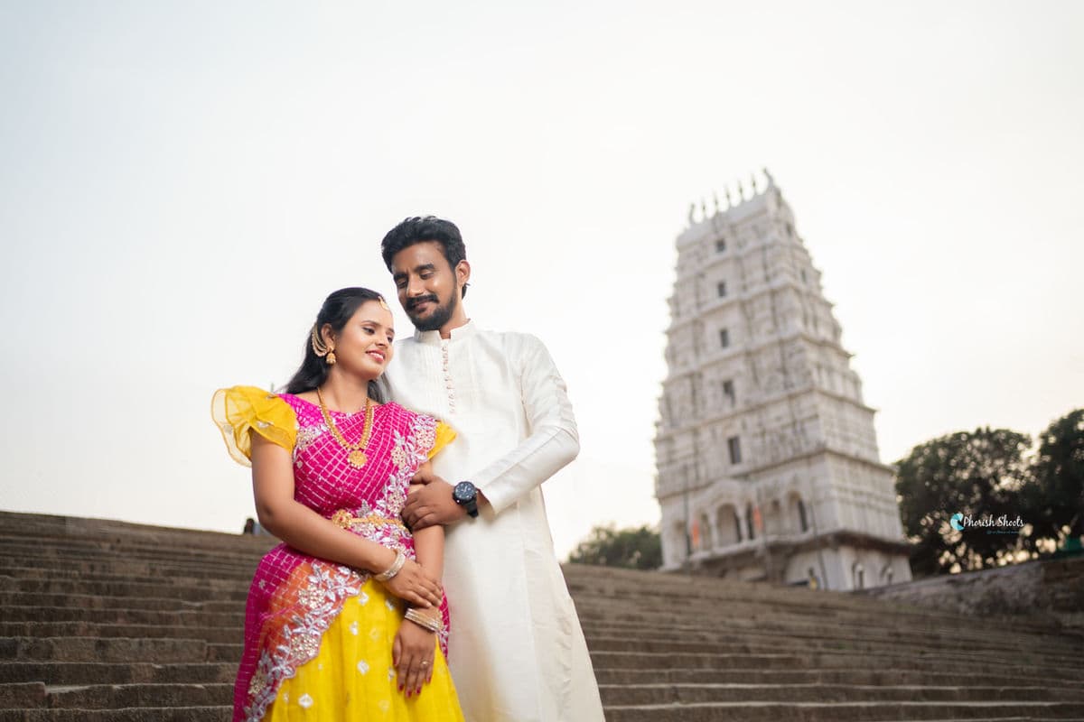 Pre-Wedding photography in Nizamabad, Telangana — frame 16 of 26 by Phorish Shoots